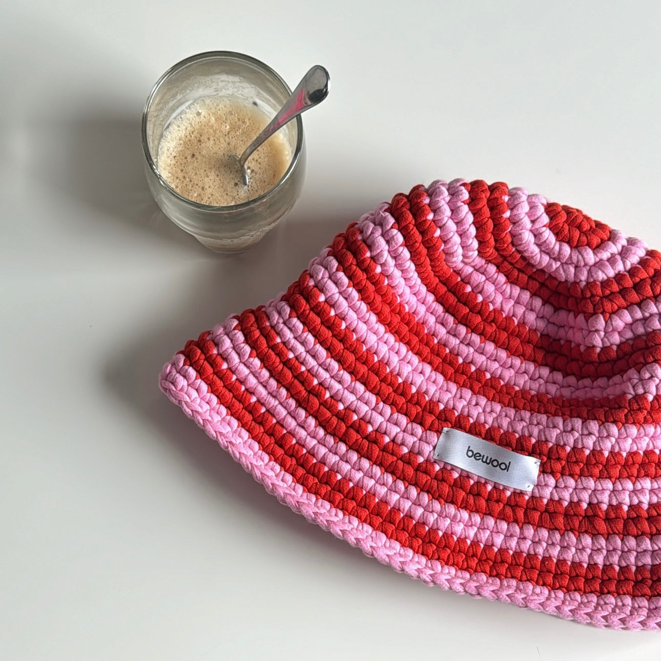 bucket hat - candy blush